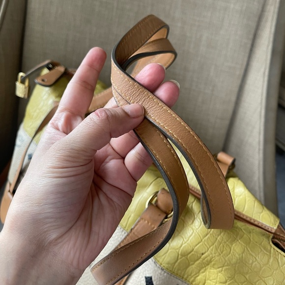 Authentic MCM Visetos shoulder crossbody bag (E11) - Picture 8 of 16